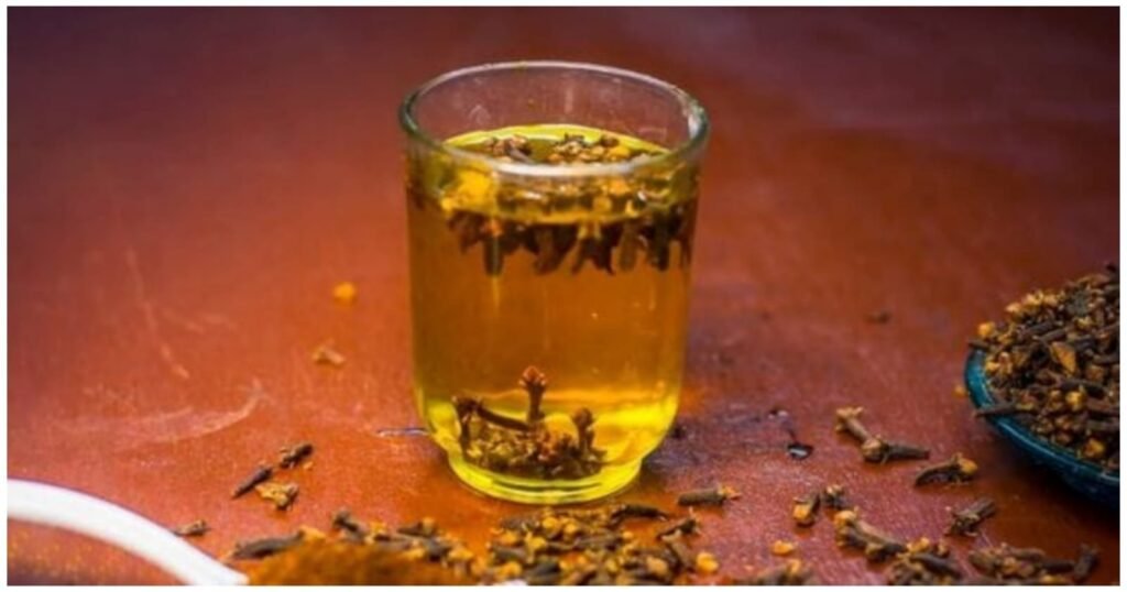 cloves water 1