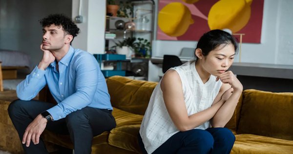 wife-extra-marital-signs-relationship-behaviour Marriage