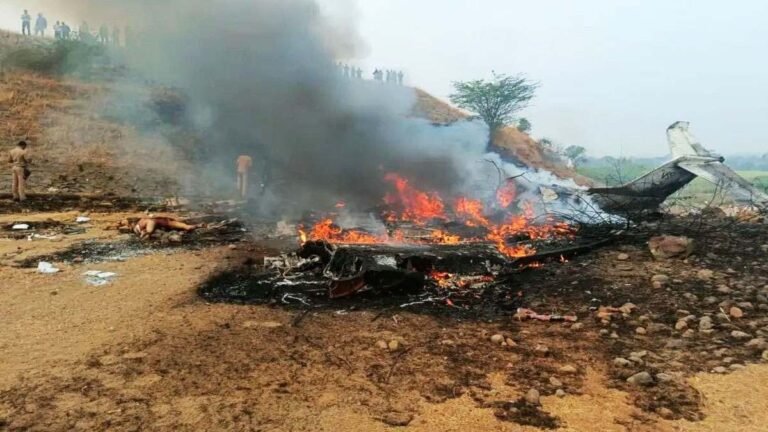 ಅಜಿತ್ ಪವಾರ್ ಪ್ರಯಾಣಿಸುತ್ತಿದ್ದ ವಿಮಾನ ಅಪಘಾತ ; 6 ಜನರ ಸಾವಿನ ಶಂಕೆ.
