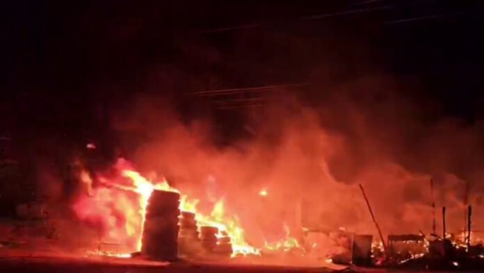 ಗ್ಯಾಸ್ ಸಿಲಿಂಡರ್ ಸ್ಫೋಟದಿಂದ ಹೋಟೆಲ್ ಸಂಪೂರ್ಣ ನಾಶ