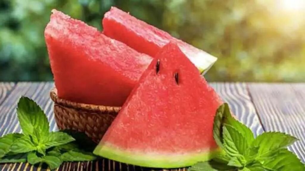 ಫ್ರಿಡ್ಜ್ನಲ್ಲಿಟ್ಟ ಕಲ್ಲಂಗಡಿ ತಿನ್ನುವವರೇ ಎಚ್ಚರ..!